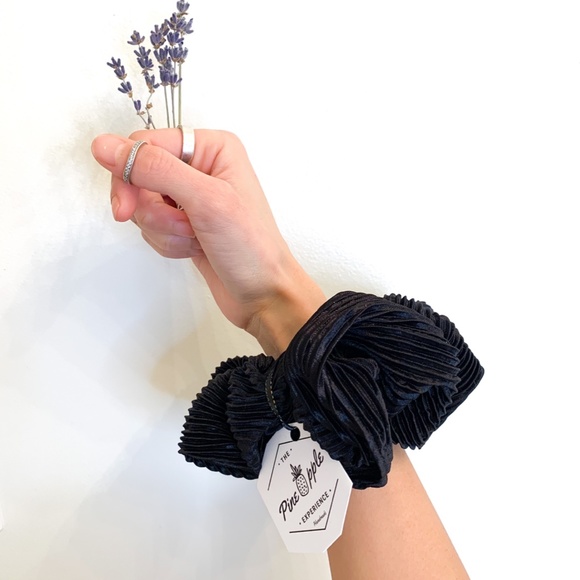 Scrunchies - Picture 6 of 13